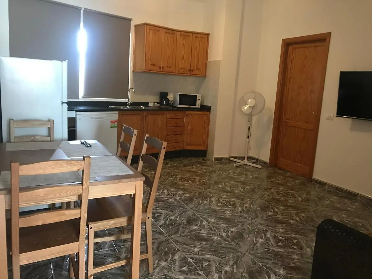 San Nicolás Apartamentos La Aldea Suites